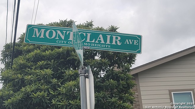 Image 3 of 7 For 330 Montclair