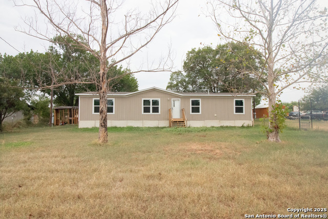 Details for 19545 Fm 463, Devine, TX 78016
