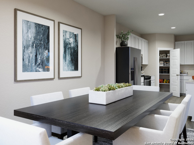 Listing photo id 8 for 3207 Katzer Lane