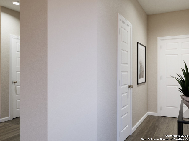 Listing photo id 4 for 3207 Katzer Lane