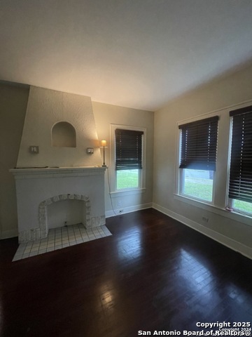 Image 4 of 7 For 630 Gramercy W