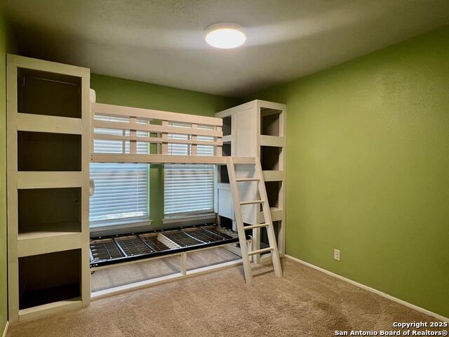 Listing photo id 13 for 2507 Woodline St