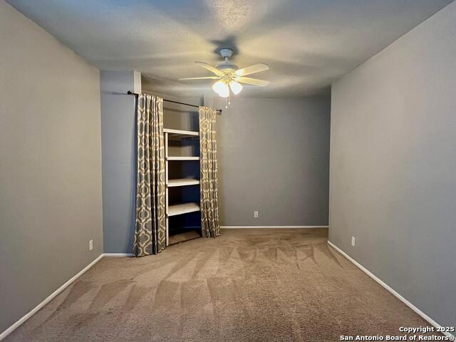 Listing photo id 14 for 2507 Woodline St