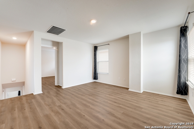 Image 15 of 29 For 2887 Panther Spring