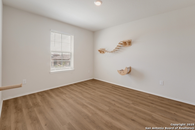 Image 18 of 29 For 2887 Panther Spring