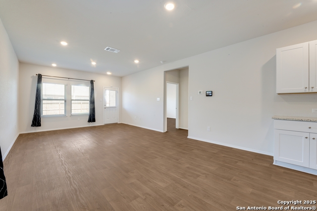 Image 7 of 29 For 2887 Panther Spring