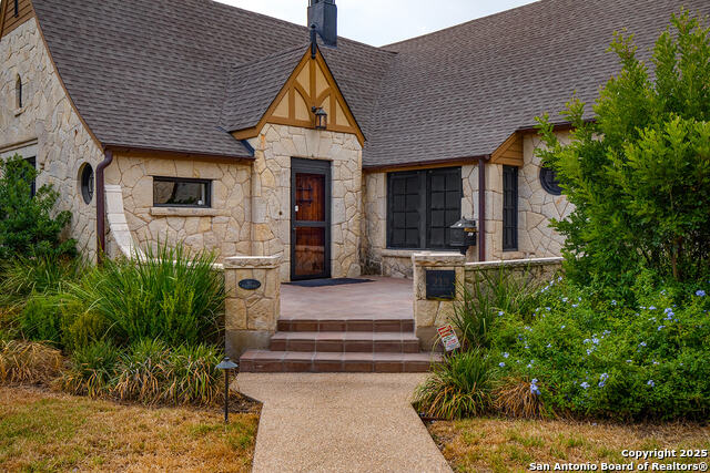 Details for 215 Rosewood E, San Antonio, TX 78212