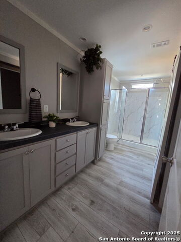 Image 11 of 15 For 625 Avenue D