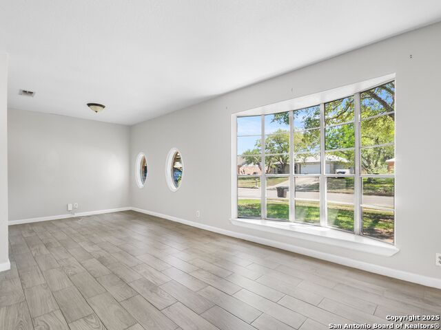 Image 10 of 28 For 6827 Brookport