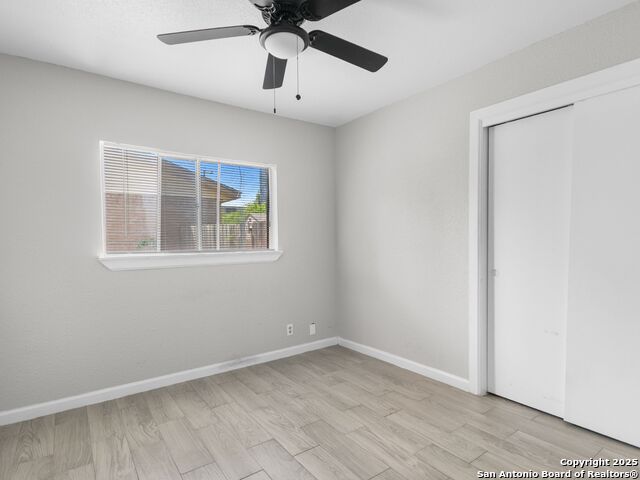 Image 22 of 28 For 6827 Brookport