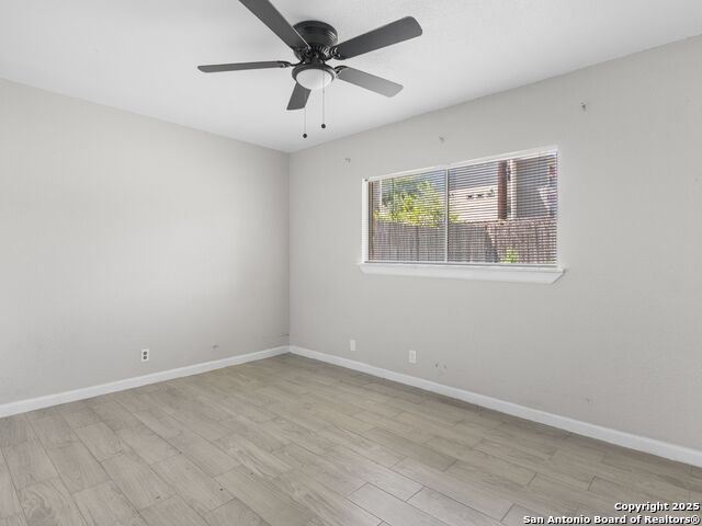 Image 23 of 28 For 6827 Brookport