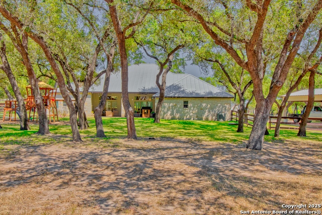 Listing photo id 40 for 113 Elk Run  