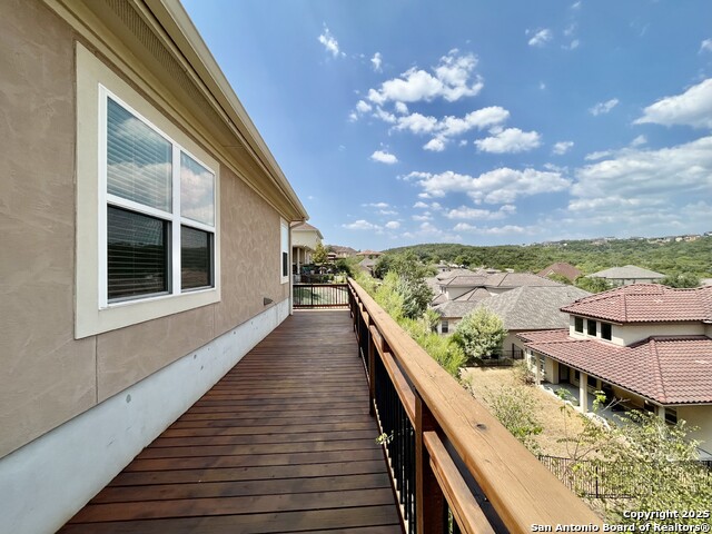 Image 37 of 67 For 8123 Poconos Run