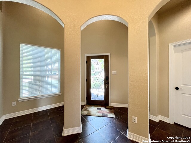 Image 4 of 67 For 8123 Poconos Run