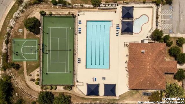 Image 44 of 67 For 8123 Poconos Run