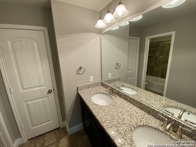 Listing photo id 12 for 27447 Rio Cir