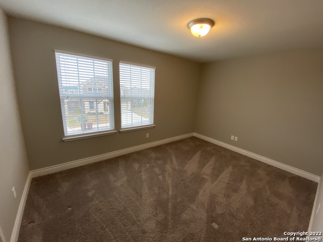 Listing photo id 13 for 27447 Rio Cir