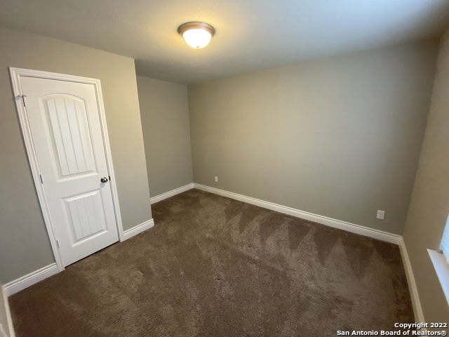Listing photo id 14 for 27447 Rio Cir