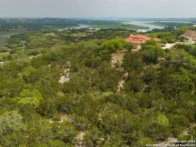 Listing photo id 9 for 2231 San Jose