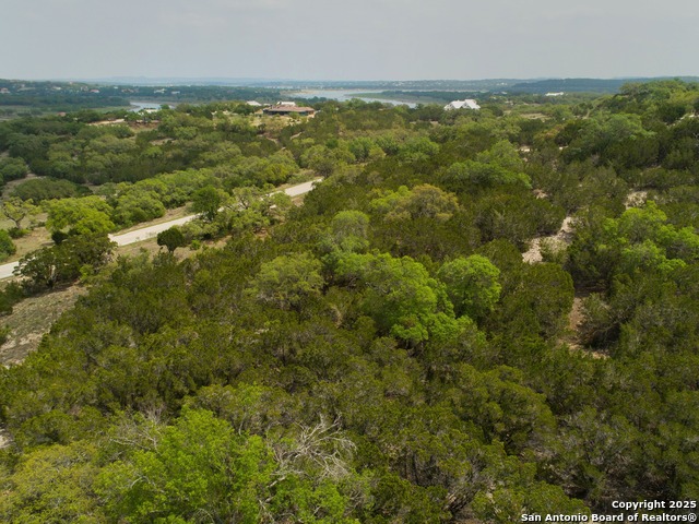 Listing photo id 12 for 2231 San Jose