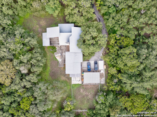 Listing photo id 8 for 13664 Treasure Trail