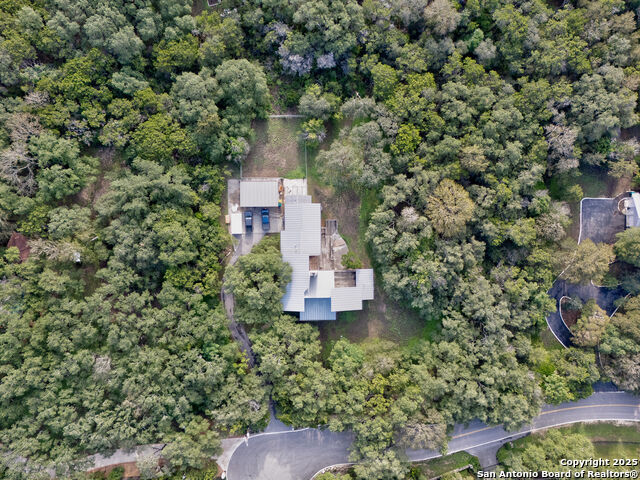 Listing photo id 2 for 13664 Treasure Trail