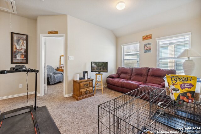 Listing photo id 13 for 5018 Italica