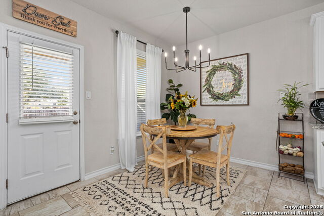 Image 14 of 38 For 417 Saddle Glen