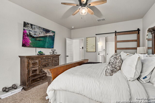 Image 21 of 38 For 417 Saddle Glen