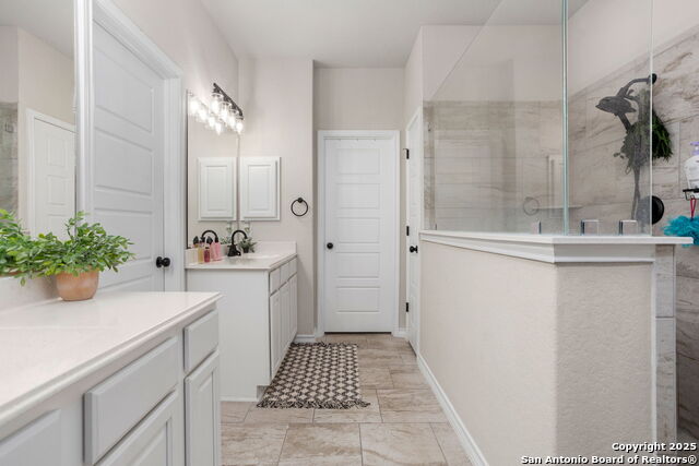 Image 23 of 38 For 417 Saddle Glen