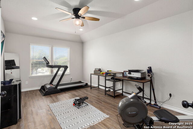 Image 27 of 38 For 417 Saddle Glen