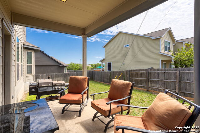 Image 35 of 38 For 417 Saddle Glen