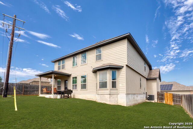 Image 36 of 38 For 417 Saddle Glen