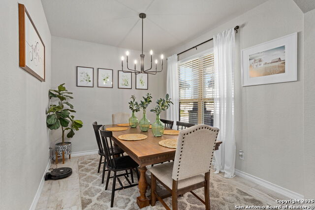 Image 9 of 38 For 417 Saddle Glen