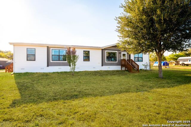 Listing photo id 2 for 230 County Road 426