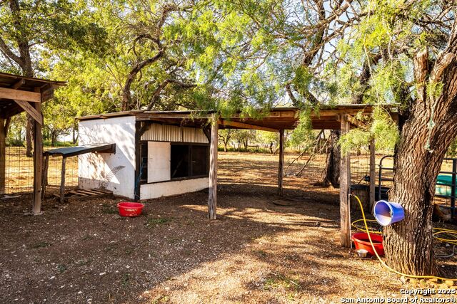 Listing photo id 49 for 230 County Road 426