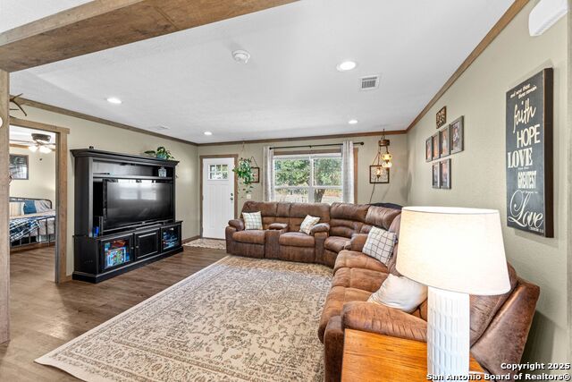 Listing photo id 4 for 230 County Road 426