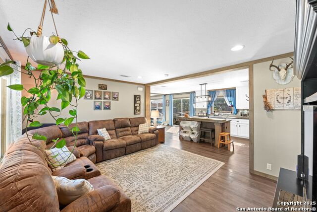 Listing photo id 6 for 230 County Road 426