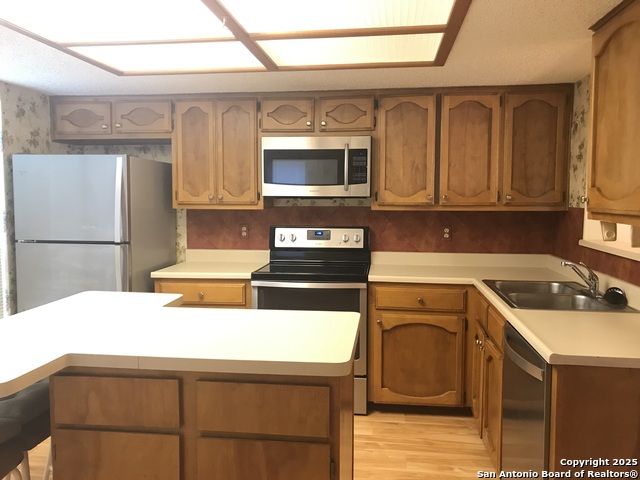 Image 2 of 20 For 6015 Glen Heather