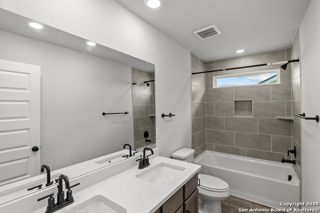 Image 25 of 36 For 2070 Newforest Peak