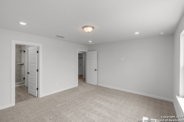 Image 30 of 36 For 2070 Newforest Peak