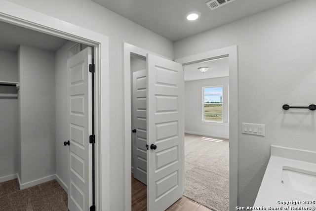 Image 32 of 36 For 2070 Newforest Peak