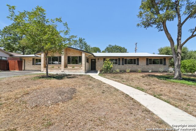 Details for 131 Shadywood Ln, San Antonio, TX 78230