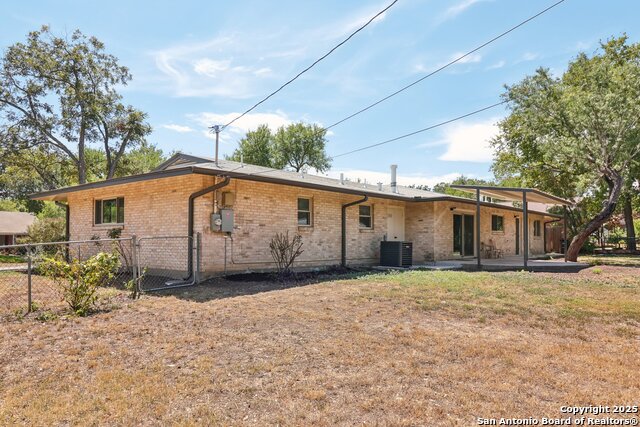 Image 35 of 44 For 131 Shadywood Ln