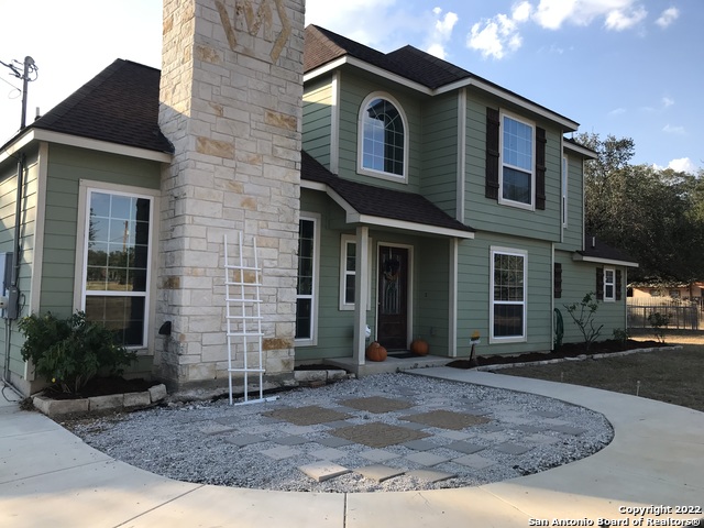 Details for 1211 Devine Dr., Devine, TX 78016