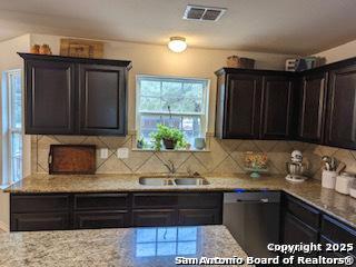 Image 4 of 29 For 1211 Devine Dr.