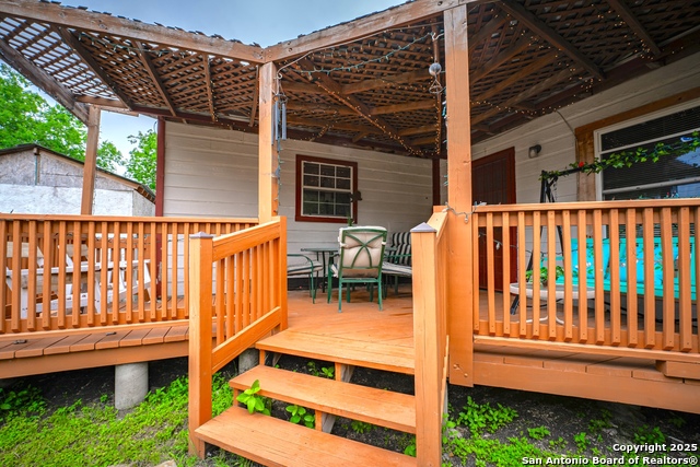 Image 20 of 23 For 606 S San Horacio Ave