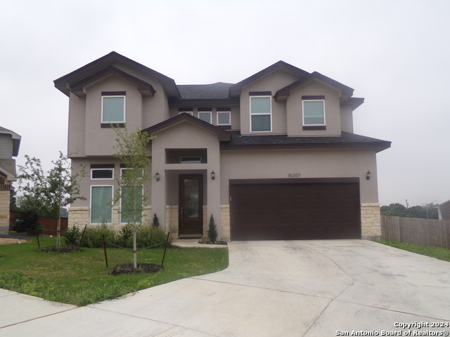 Image 2 of 40 For 15307 Comanche Grove