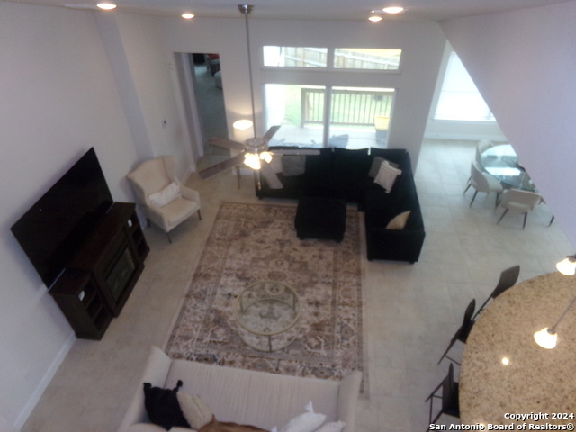 Image 20 of 40 For 15307 Comanche Grove