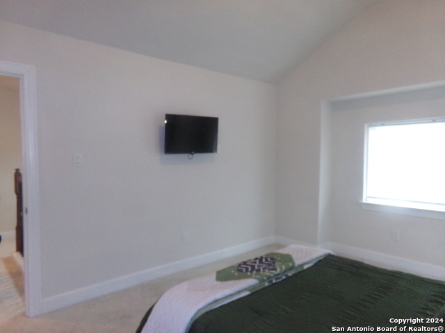 Image 31 of 40 For 15307 Comanche Grove